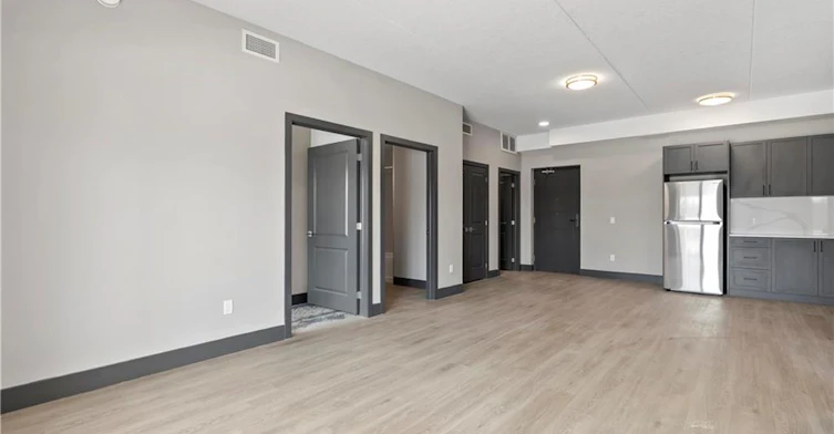 209-773 Princess Street, Wellington North, ON, N0G 2L3 - 9