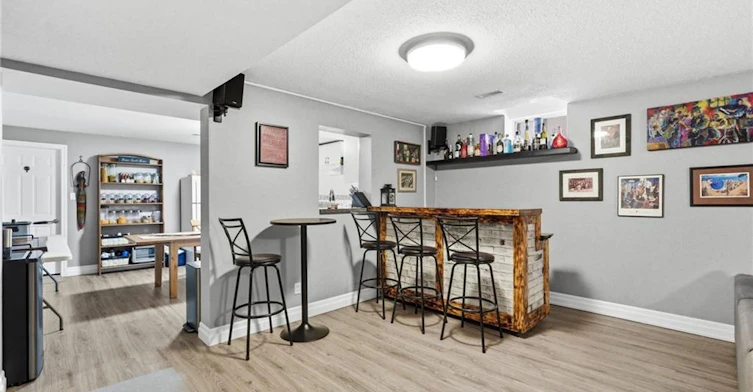 LOWER-303 Caledon Avenue, Hamilton, ON, L9C 3C9 - 13