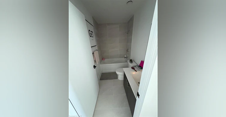 815-2782 Barton Street E, Hamilton, ON, L8E 2J8 - 11