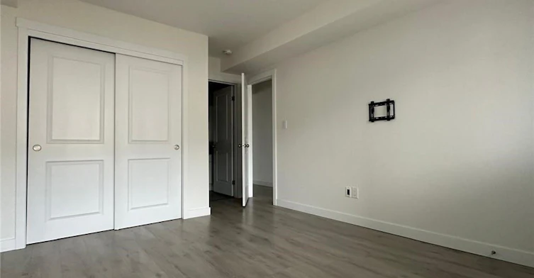 E4-160 Rochefort Street, Kitchener, ON, N2R 0P5 - 8