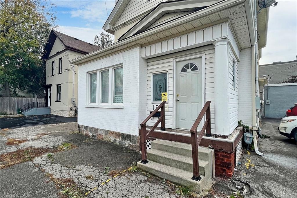 15 Colborne Street E, Oshawa, ON, L1G 1M1 - 2