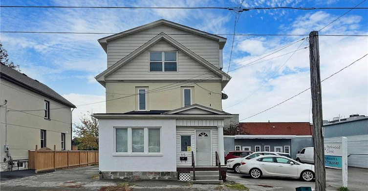 15 Colborne Street E, Oshawa, ON, L1G 1M1 - 35