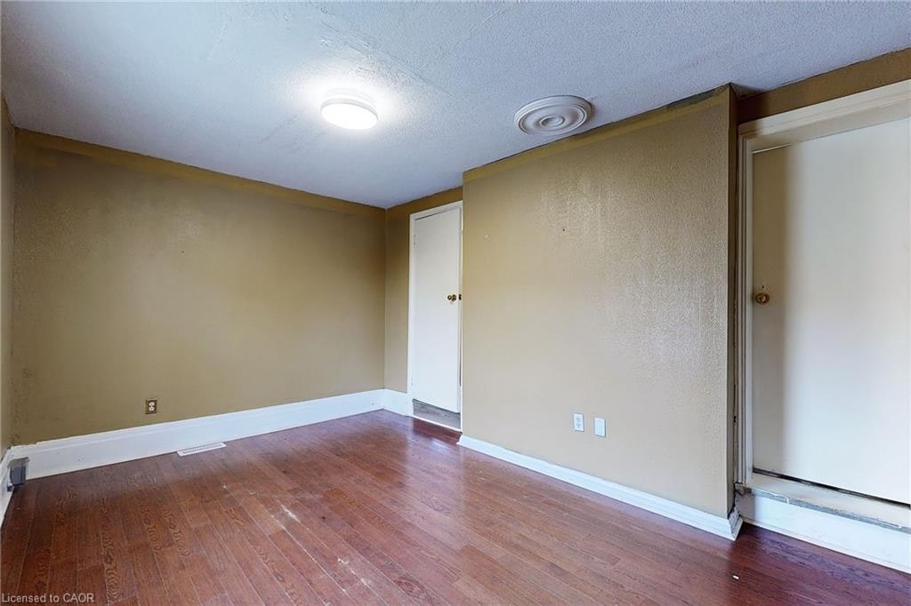 15 Colborne Street E, Oshawa, ON, L1G 1M1 - 21