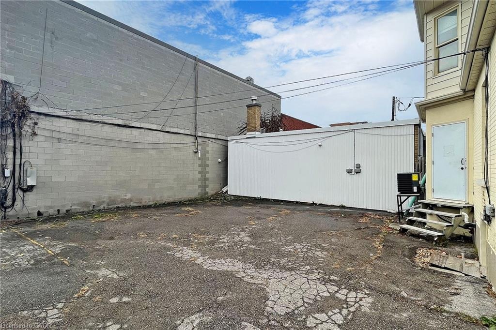 15 Colborne Street E, Oshawa, ON, L1G 1M1 - 36