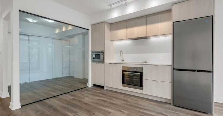 526-1 Jarvis Street, Hamilton, ON, L8L 2H7 - 2