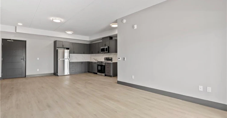 111-773 Princess Street, Wellington North, ON, N0G 2L3 - 7