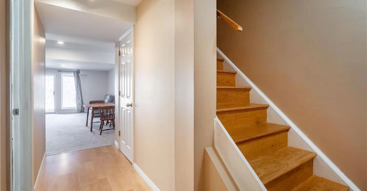 Lower-592 Bonavista Drive, Waterloo, ON, N2K 4B3 - 3