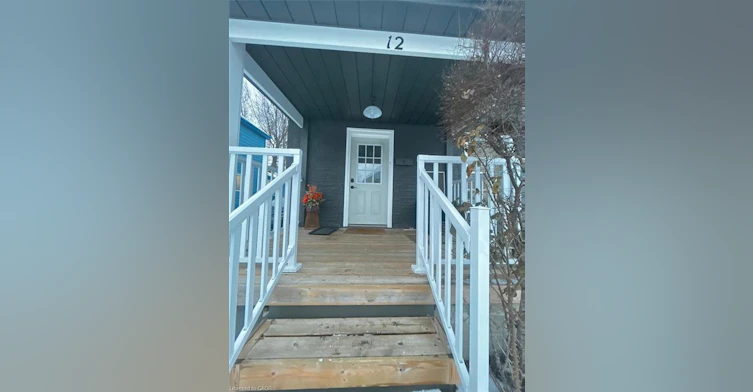 B-12 Lowell Street N, Cambridge, ON, N1R 5C9