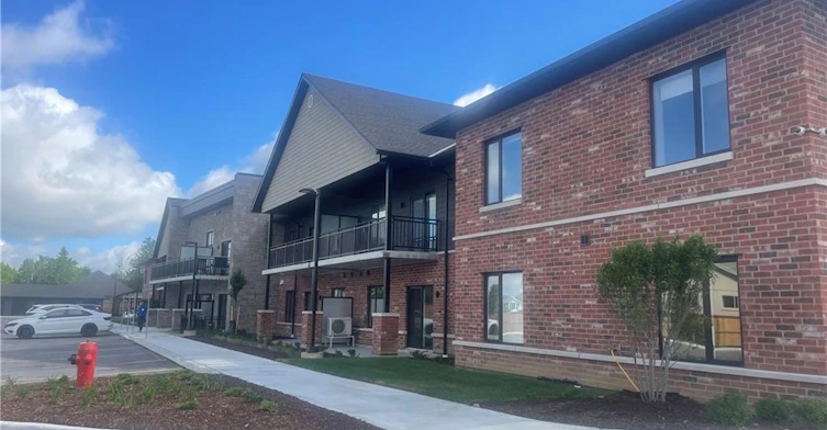 215-773 Princess Street, Wellington North, ON, N0G 2L3 - 2