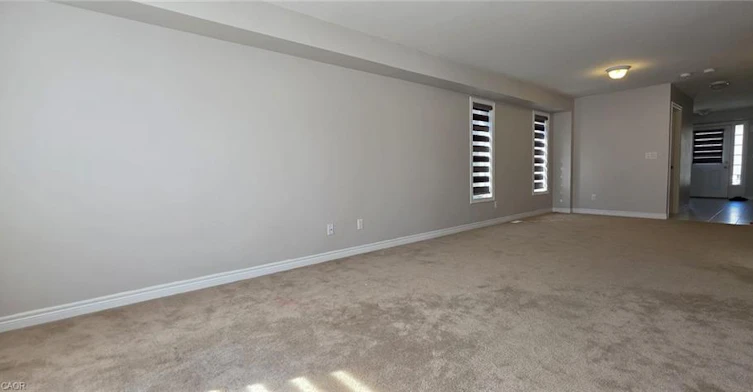33 Freer Drive, North Dumfries, ON, N0B 1E0 - 2
