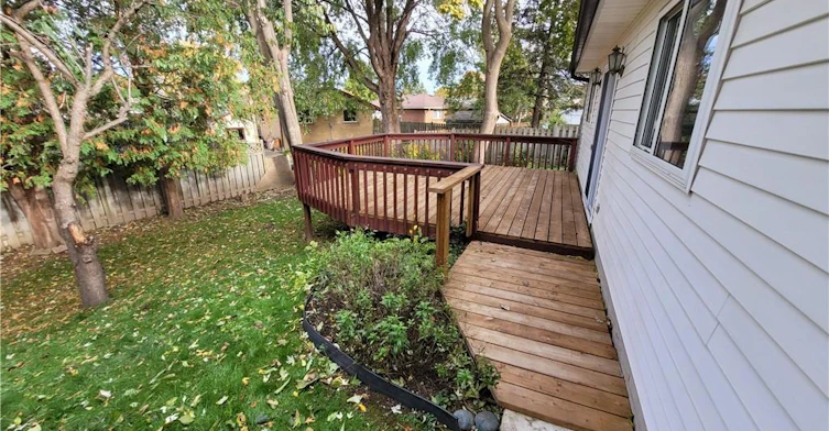 27 Toulon Crescent, London, ON, N5V 1J4 - 27