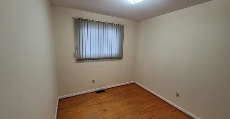 27 Toulon Crescent, London, ON, N5V 1J4 - 4