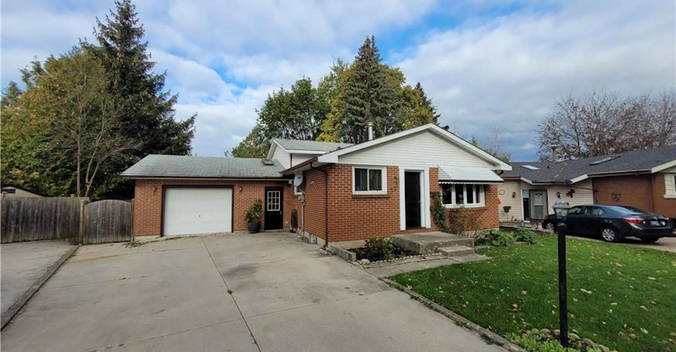 27 Toulon Crescent, London, ON, N5V 1J4 - 3