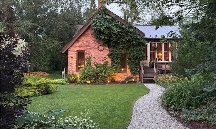 294 Huron Road