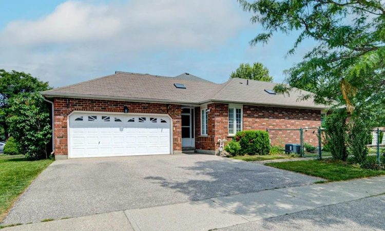 330 Lake Louise Boulevard