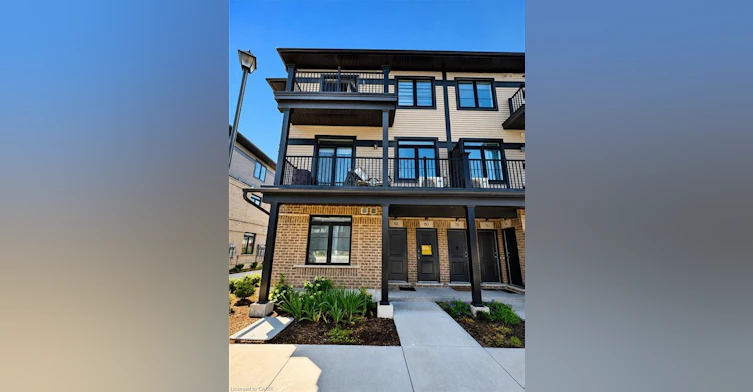 82 Lomond Lane, Kitchener, ON, N2R 0T6