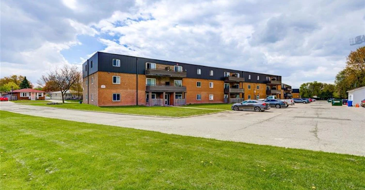 307-390 Admiral Drive, London, ON, N5V 3C2 - 3