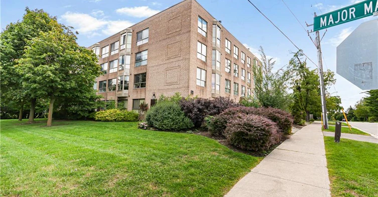 106-249 Major Mackenzie Drive E, Richmond Hill, ON, L4C 9M8 - 3