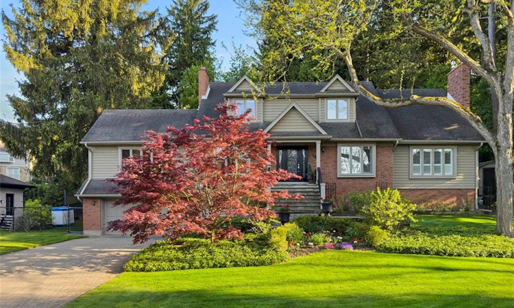 18 Stonegate Drive