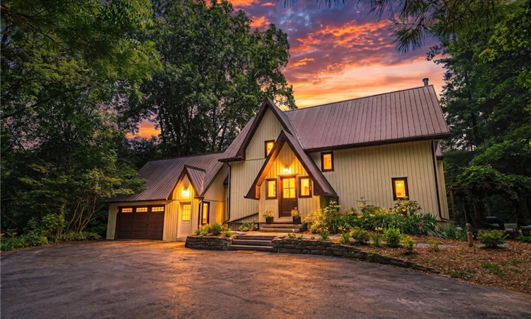 1548 Mineral Springs Road