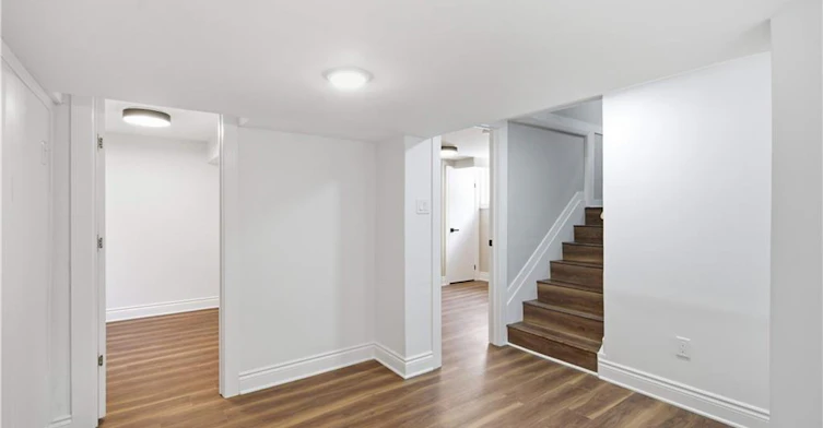 Lower-698 Upper Sherman Avenue, Hamilton, ON, L8V 3M6 - 7