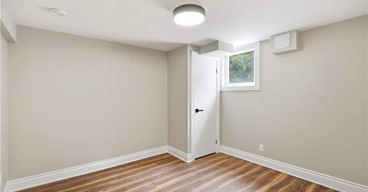 Lower-698 Upper Sherman Avenue, Hamilton, ON, L8V 3M6 - 14