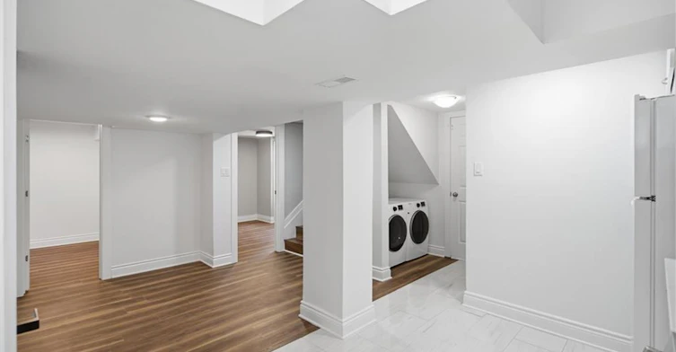 Lower-698 Upper Sherman Avenue, Hamilton, ON, L8V 3M6 - 12