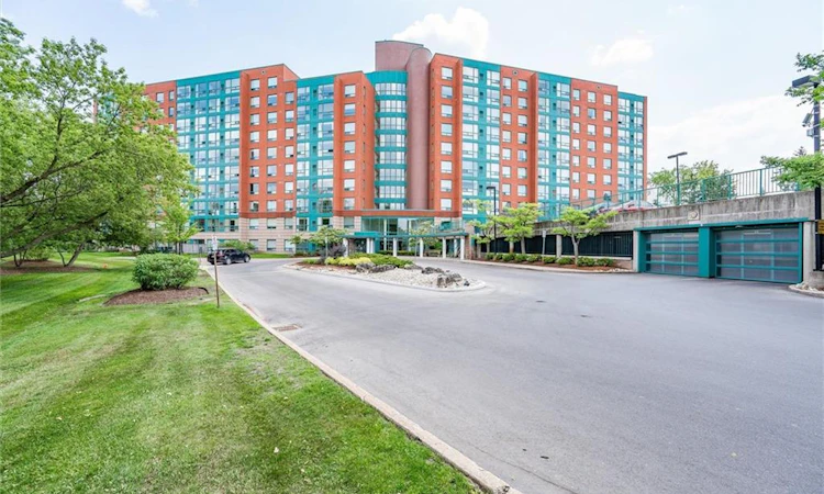514-55 Blue Springs Drive