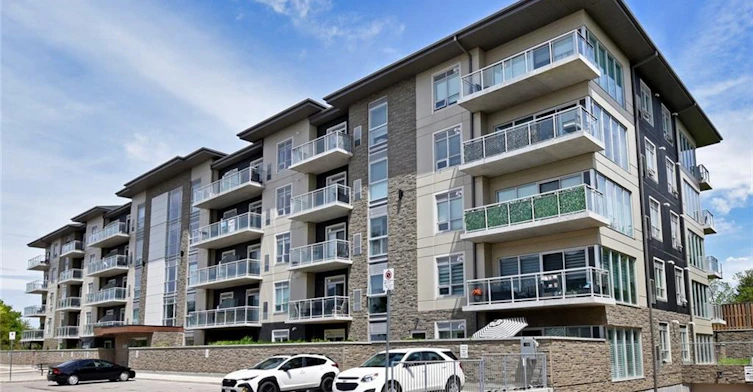 313-16 Markle Crescent, Hamilton, ON, L9G 0H4