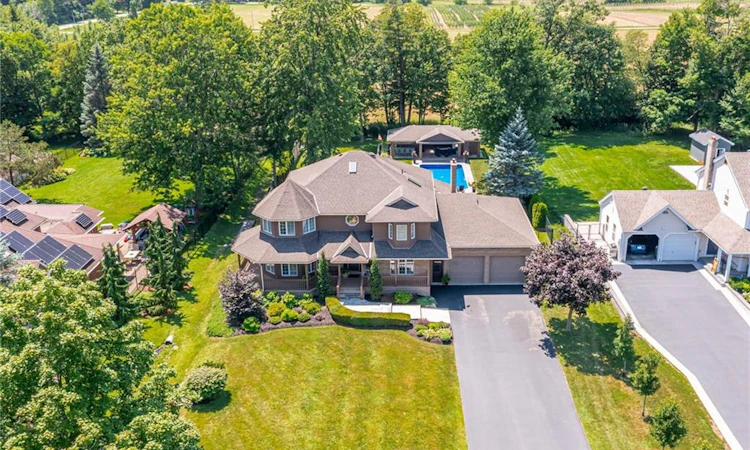 994 Courtland Drive