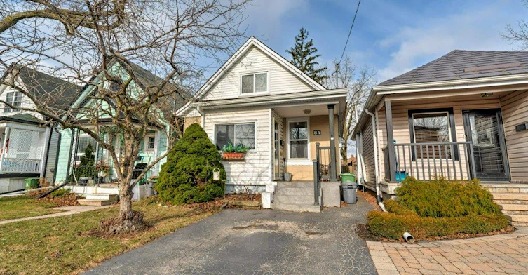 84 East 24th Street, Hamilton, ON, L8V 2Y1