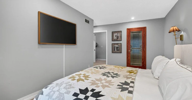 2354 Marine Drive, Oakville, ON, L6L 1C4 - 22
