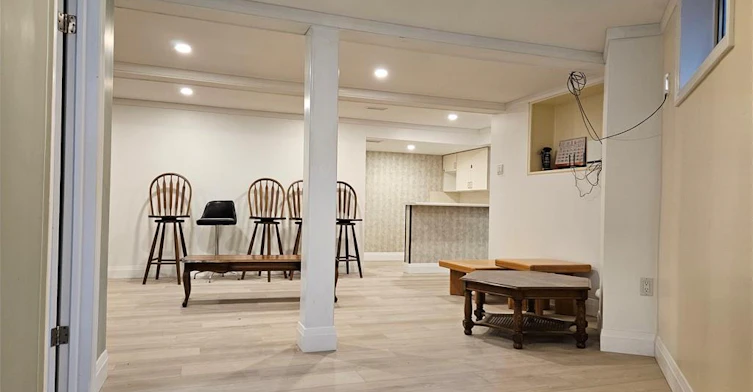 Upper-47 Westminster Avenue, Hamilton, ON, L9C 4L8 - 7