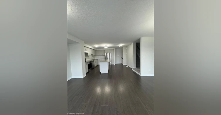 35 Valencia Avenue, Kitchener, ON, N2R 0R7 - 2