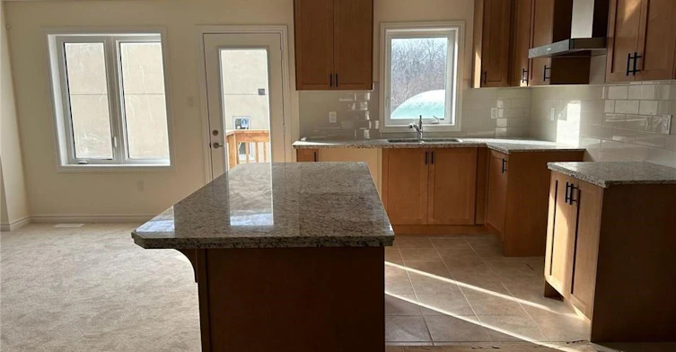 65-305 Garner Road W, Hamilton, ON, L9G 5E6 - 6