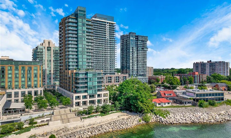 605-2060 Lakeshore Road