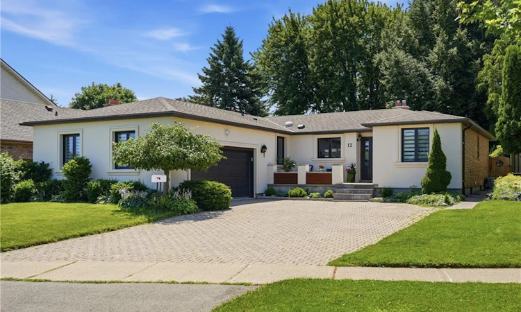 12 Cheval Drive