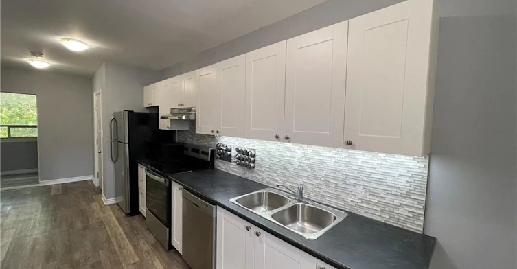 15-468 Main Street E, Hamilton, ON, L8N 1K6 - 4