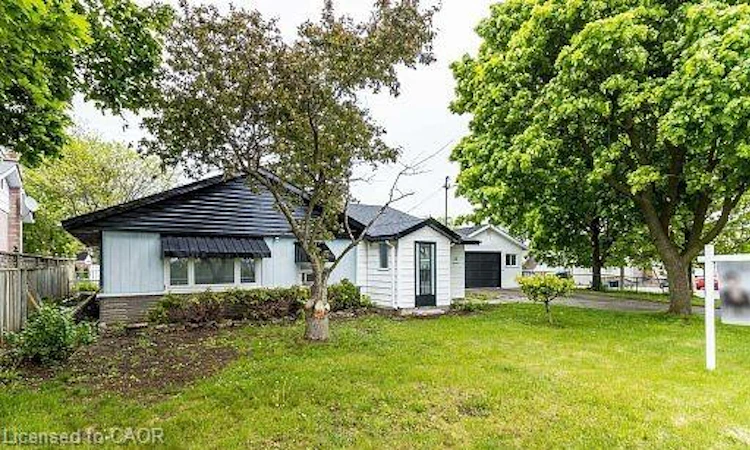 15 Spiers Crescent