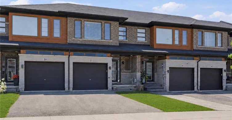 37 Greenwich Avenue, Hamilton, ON, L8J 0L5 - 2