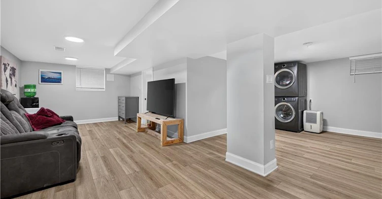 LOWER-31 Marion Place, Hamilton, ON, L8G 1R6 - 5
