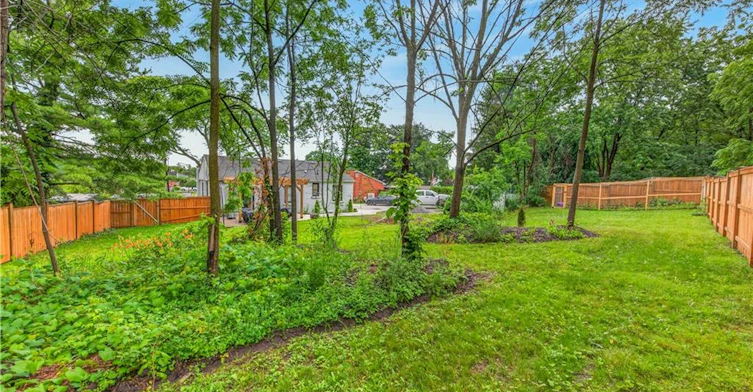 LOWER-31 Marion Place, Hamilton, ON, L8G 1R6 - 24
