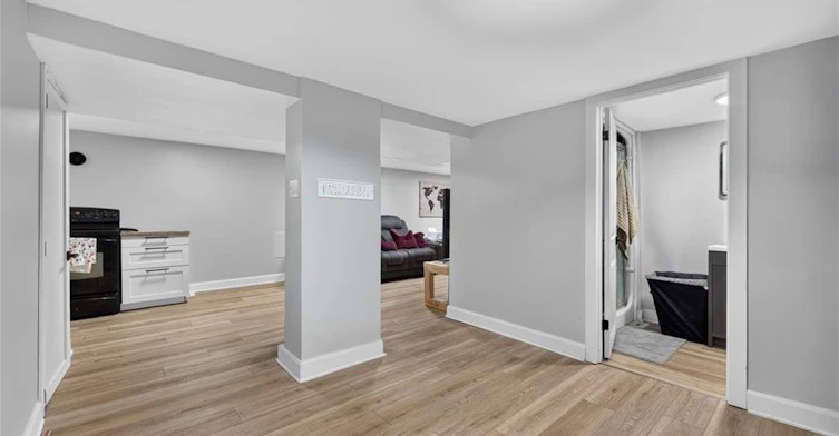 LOWER-31 Marion Place, Hamilton, ON, L8G 1R6 - 16