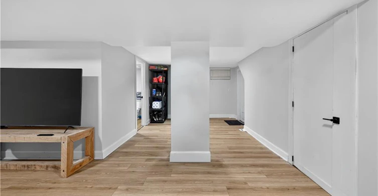 LOWER-31 Marion Place, Hamilton, ON, L8G 1R6 - 8