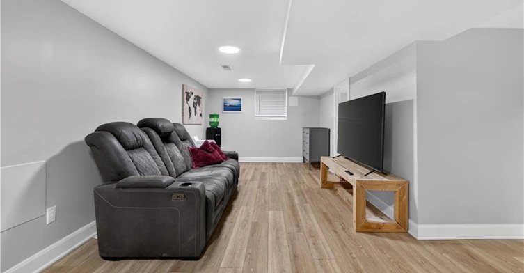 LOWER-31 Marion Place, Hamilton, ON, L8G 1R6 - 6