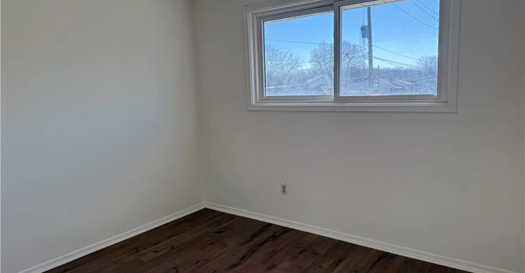 Brantford, ON - 12