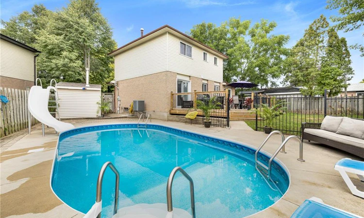 37 Rose Court