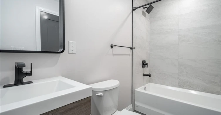 2-14 Burris Street, Hamilton, ON, L8M 2J2 - 9