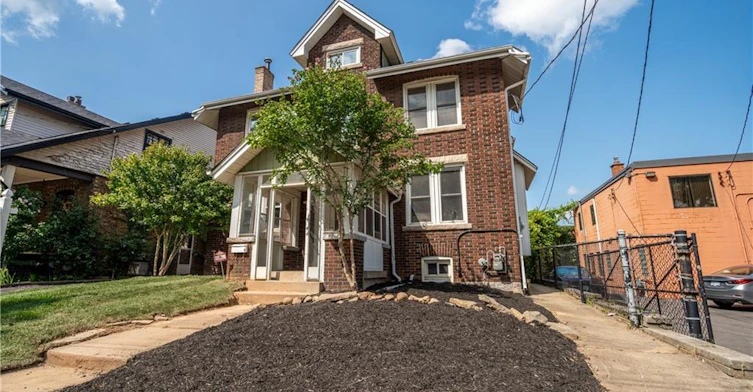 2-14 Burris Street, Hamilton, ON, L8M 2J2