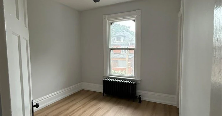 2nd Level-28 Eastbourne Avenue, Hamilton, ON, L8M 2M7 - 17